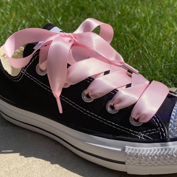 pink shoelaces